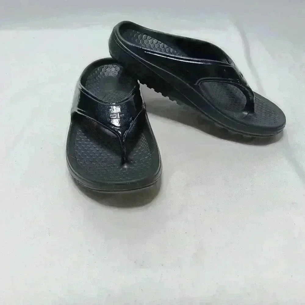 Spenco  flip flops. Ladies size 7